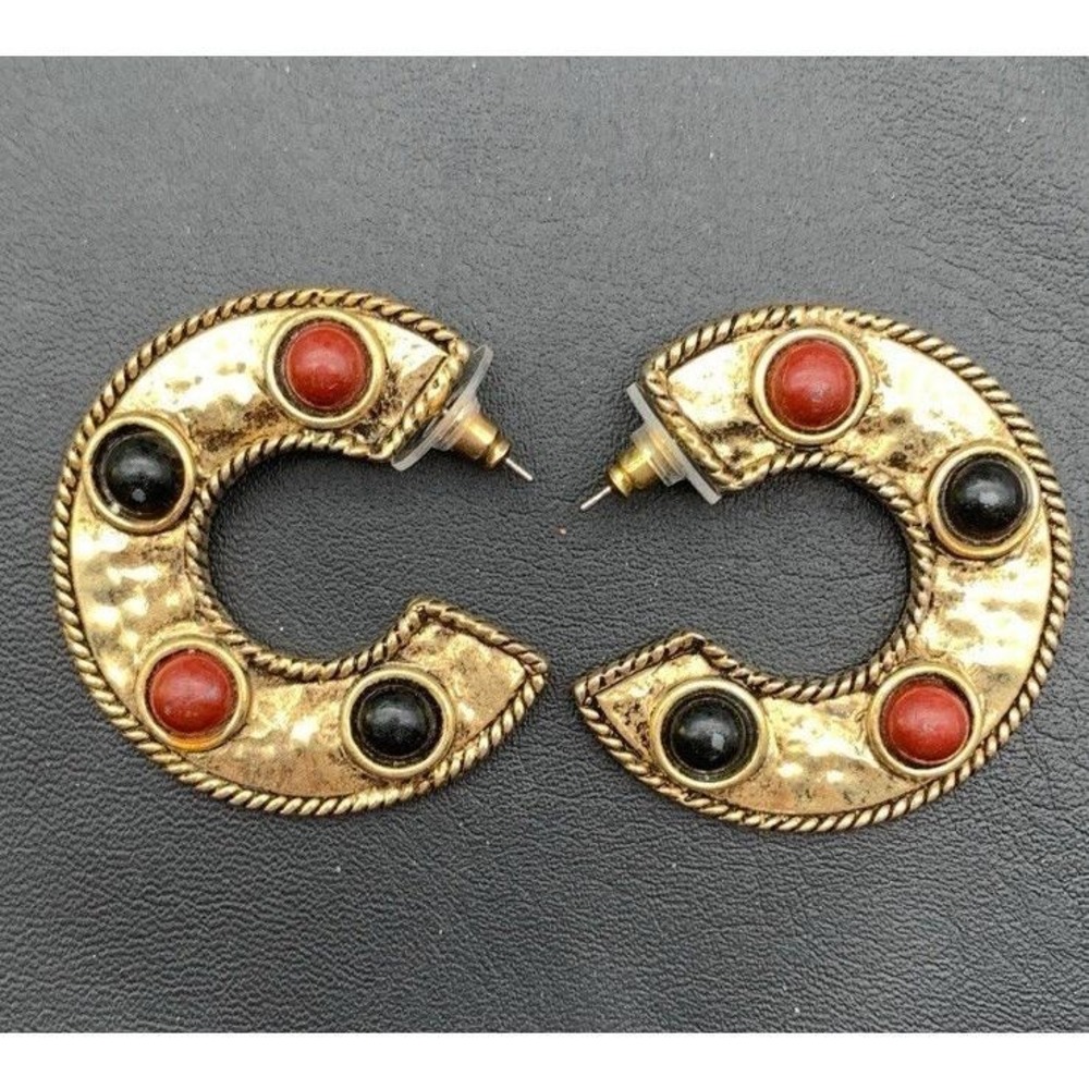 Vintage Matte Hammered Gold Tone Wide Hoop Earrings With Dark Red & Black Beads